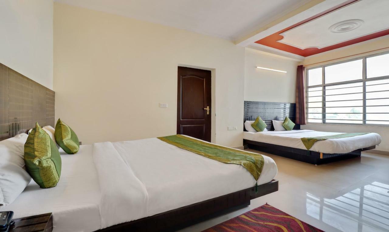 Treebo Mayur, Mall Road Mussoorie Exterior foto