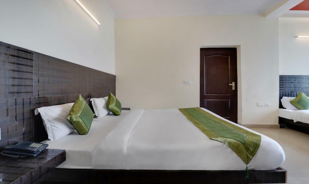 Treebo Mayur, Mall Road Mussoorie Exterior foto